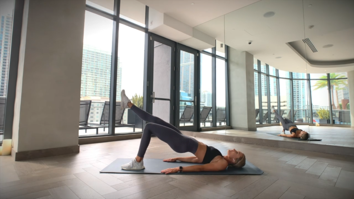 Plank with Leg Raise