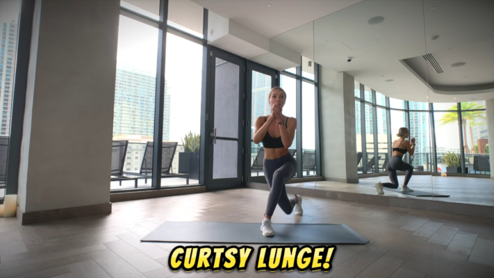 Curtsy Lunges